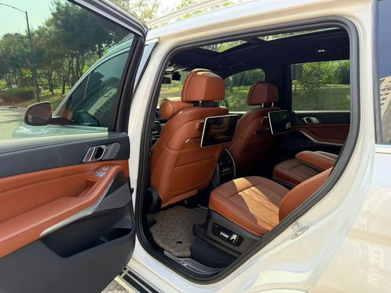 
								BMW X7 xDrive40d full									