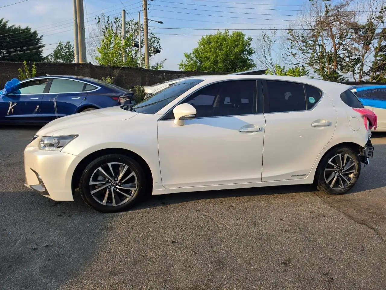 
								Lexus CT200h full									