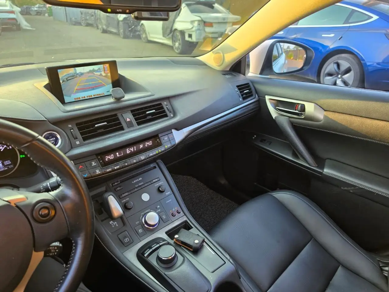 
								Lexus CT200h full									