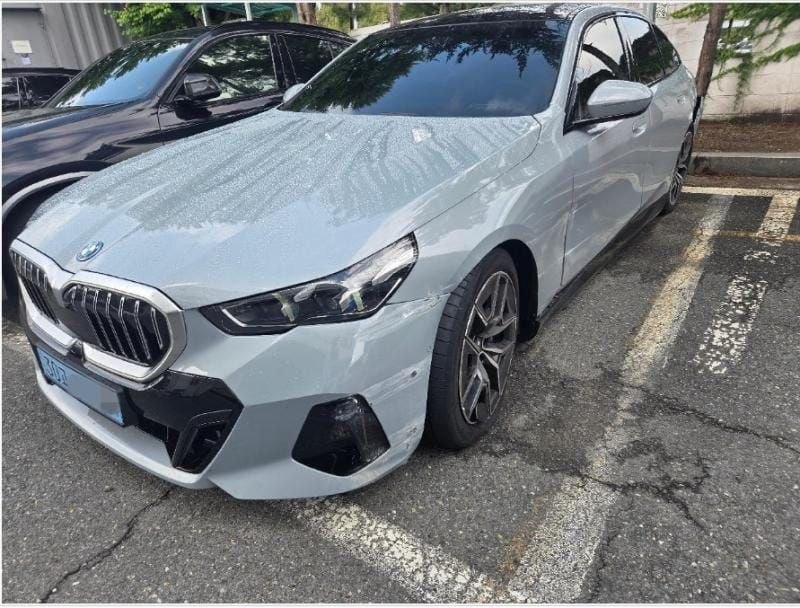 BMW G60 i5 eDrive40 M Sport — фото 1