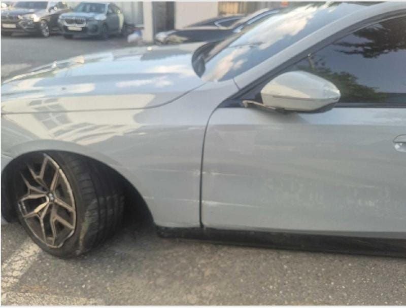 
								BMW G60 i5 eDrive40 M Sport full									