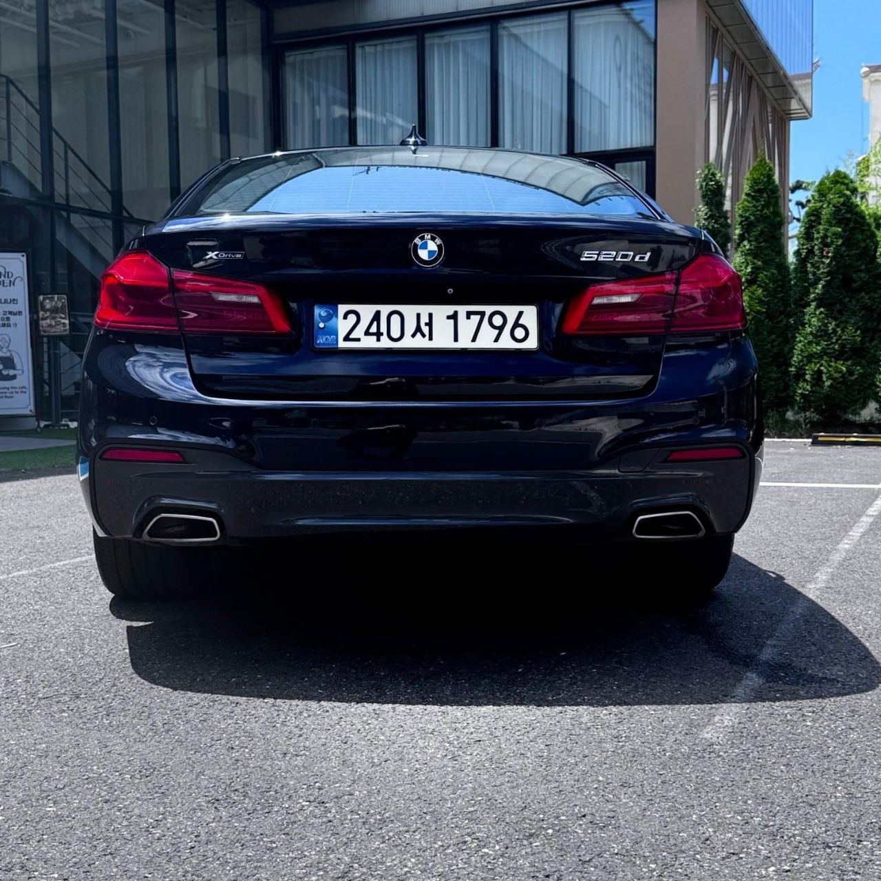 
								BMW G30 520d M Sport full									