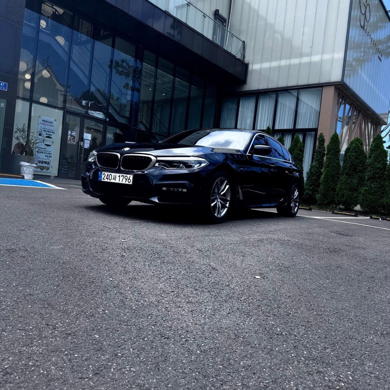 
								BMW G30 520d M Sport full									