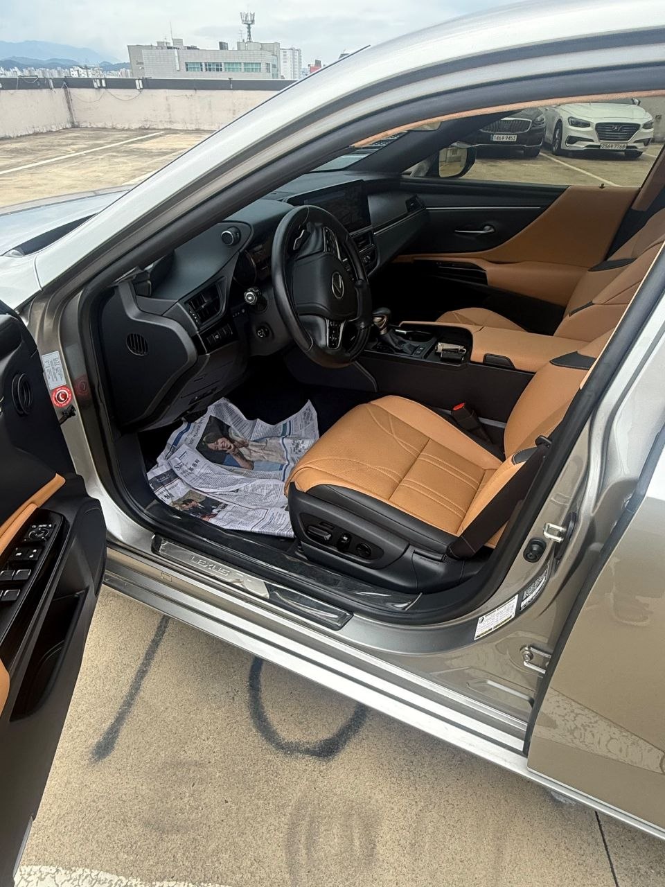 
								Lexus ES 300 — Luxury Plus full									