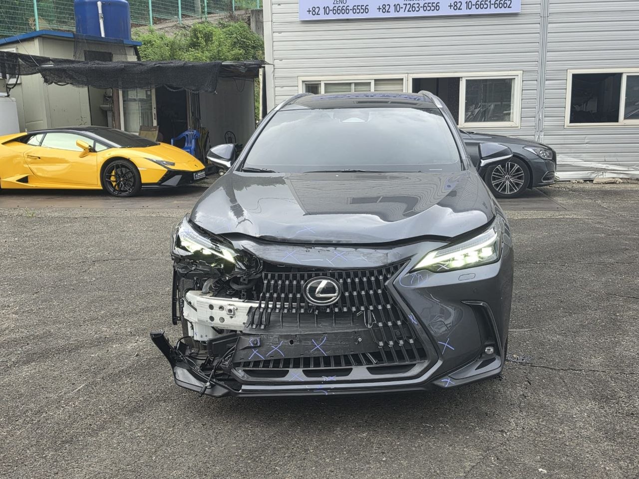 
								Lexus NX 350h full									