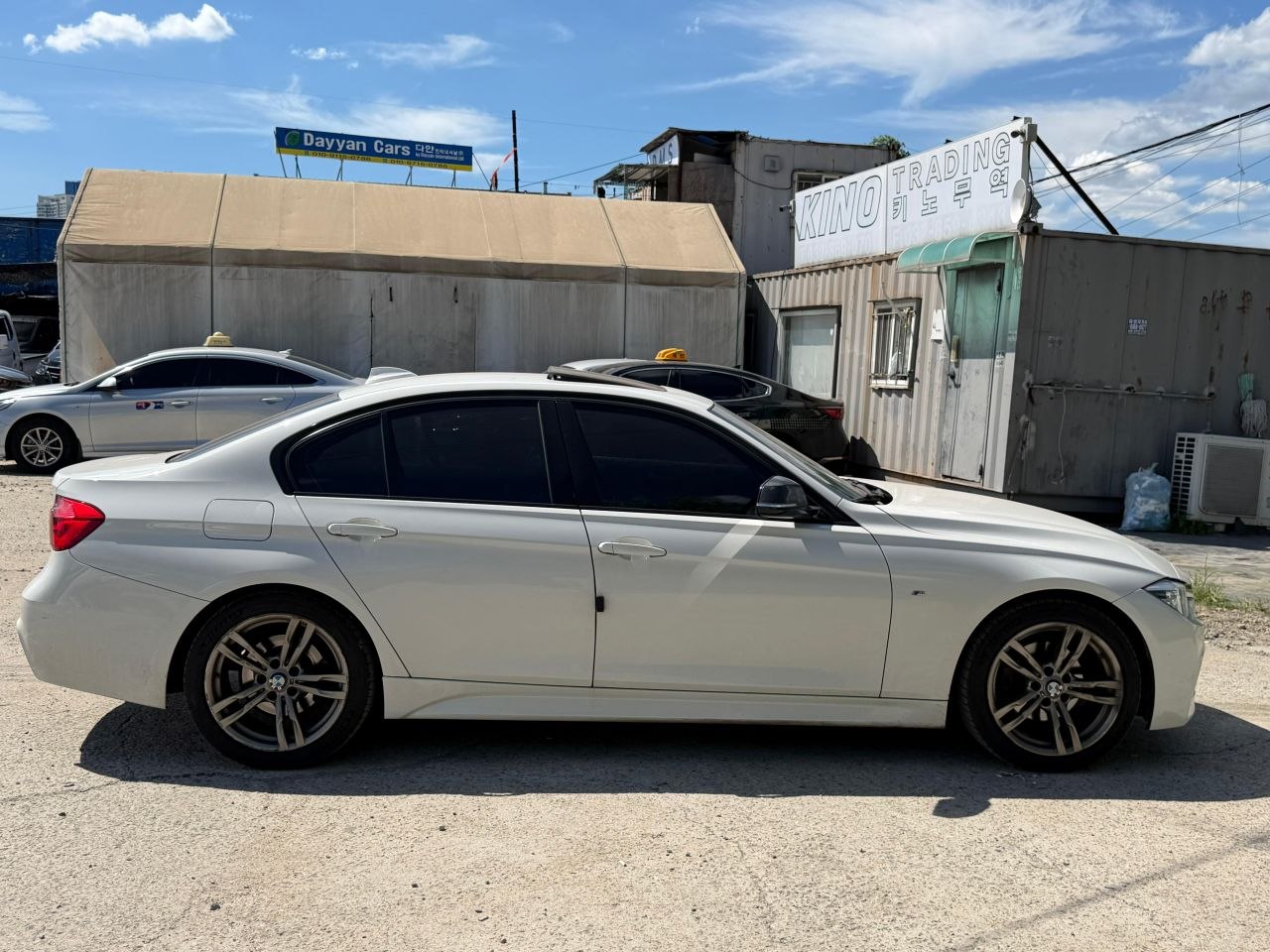 
								BMW F30 320d M Sport full									