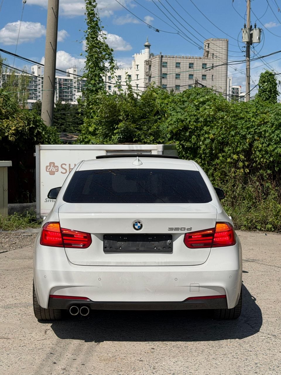
								BMW F30 320d M Sport full									