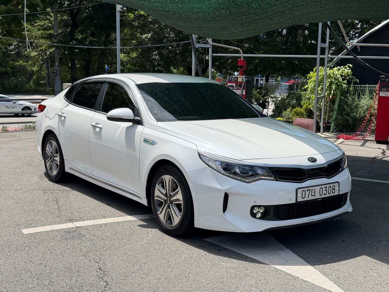 
								Kia K5 Hybrid full									