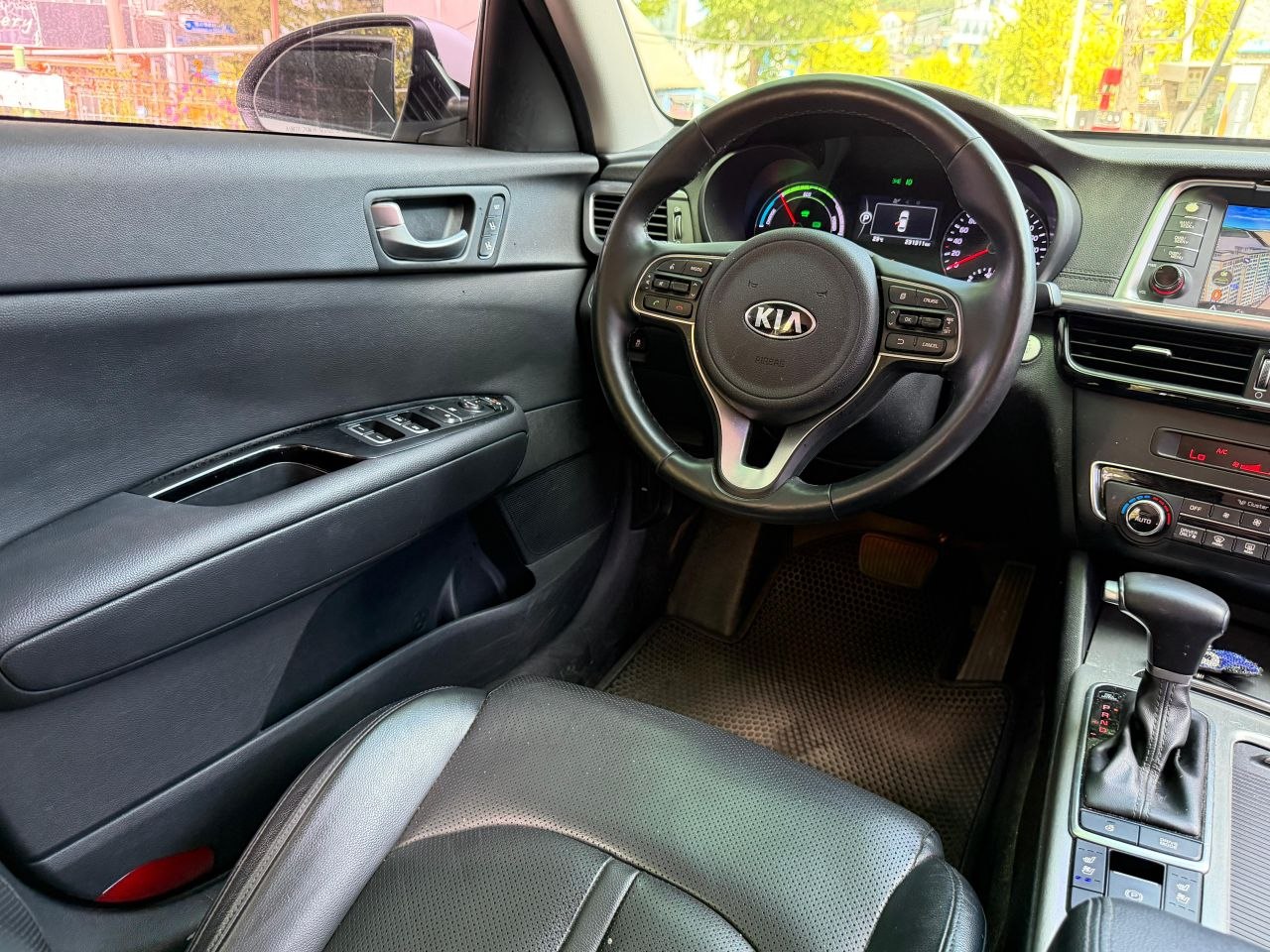 
								Kia K5 Hybrid full									