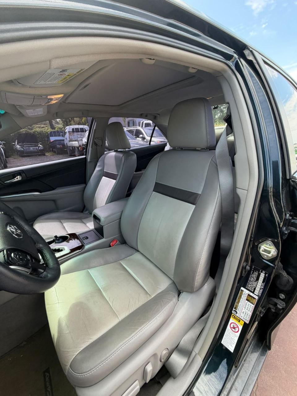
								Toyota Camry full									