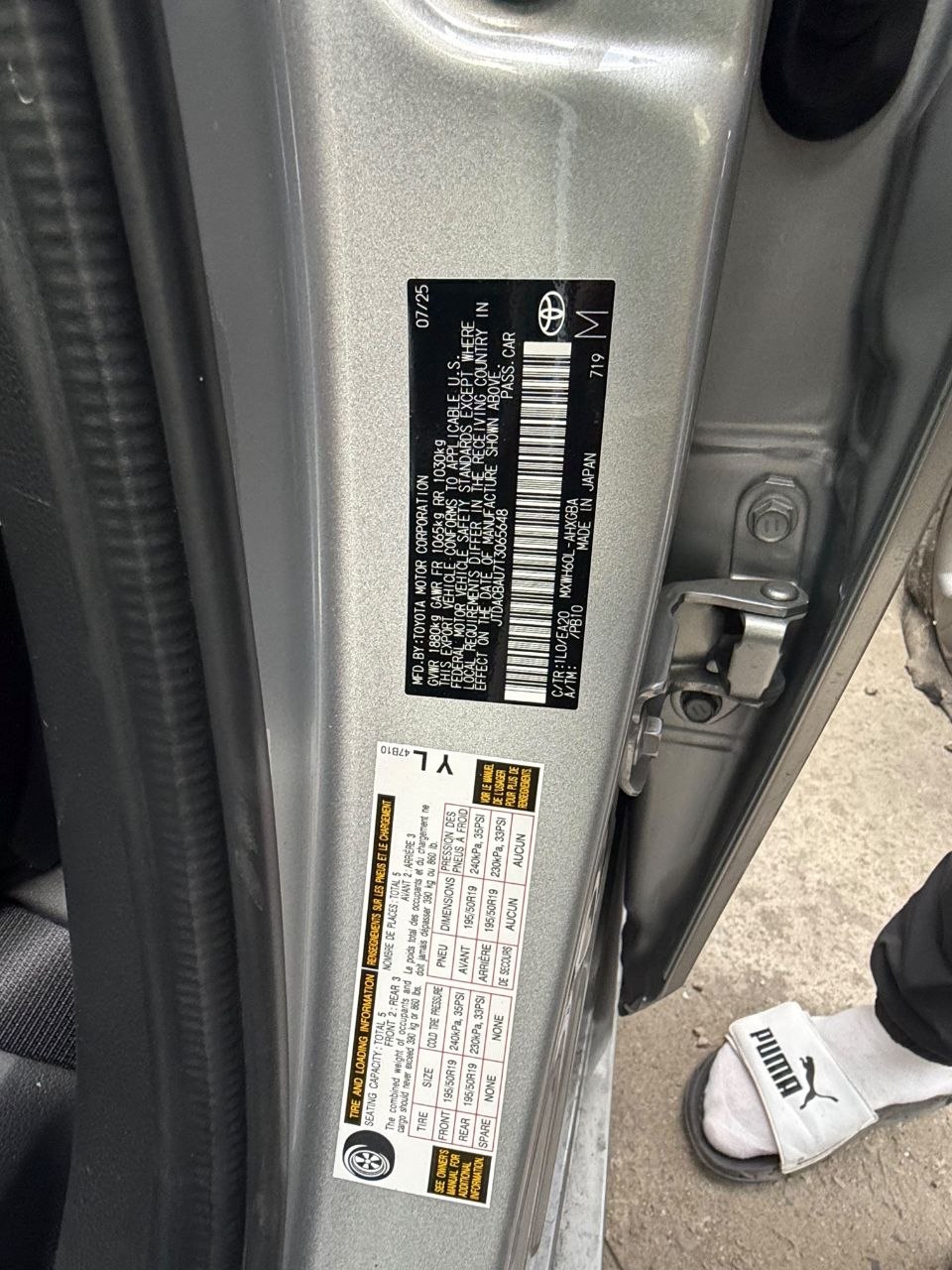 
								Toyota Prius 2.0 Hybrid full									