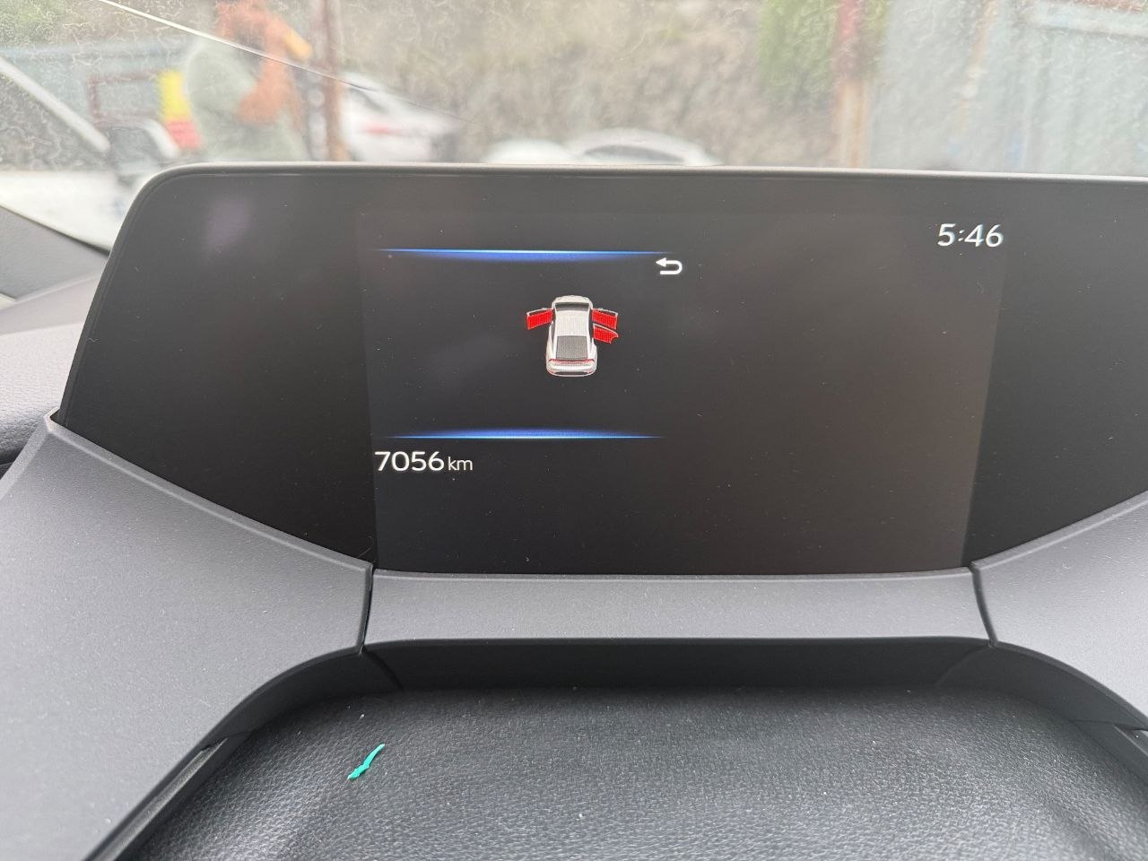 
								Toyota Prius 2.0 Hybrid full									