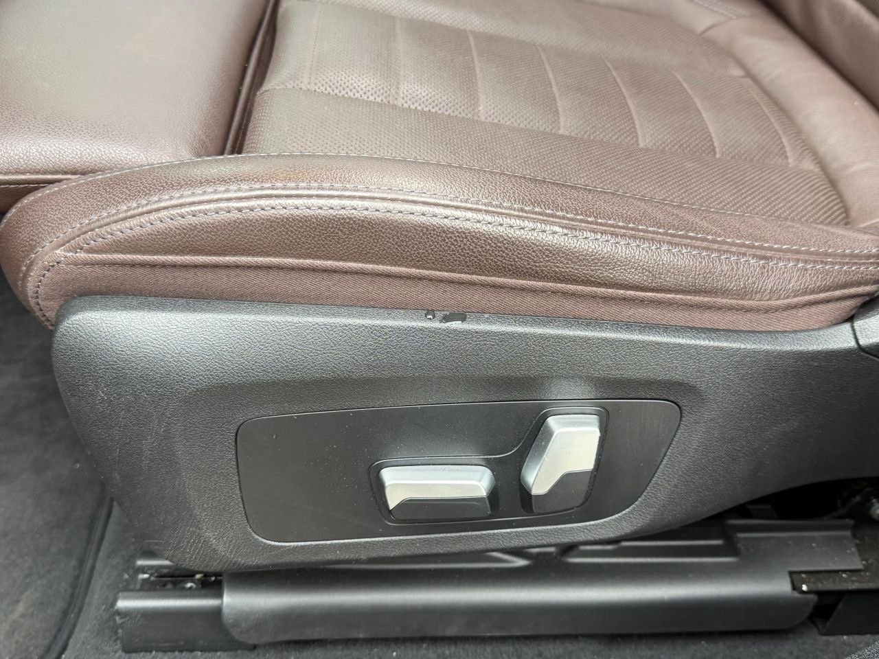 
								BMW X4 xDrive20i M Sport full									