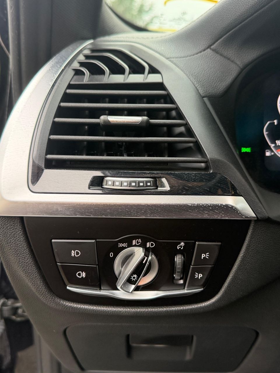 
								BMW X4 xDrive20i M Sport full									