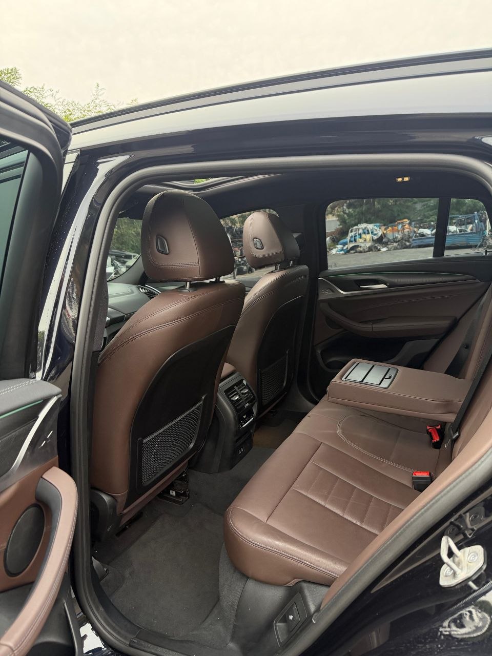 
								BMW X4 xDrive20i M Sport full									