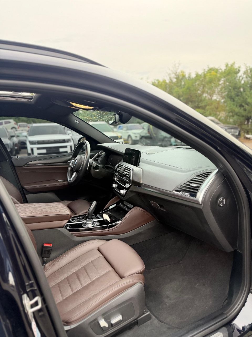 
								BMW X4 xDrive20i M Sport full									