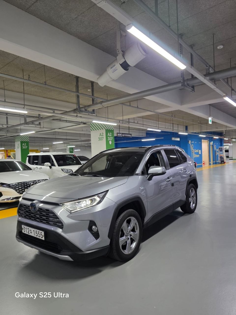 Toyota RAV4 Limited — фото 1