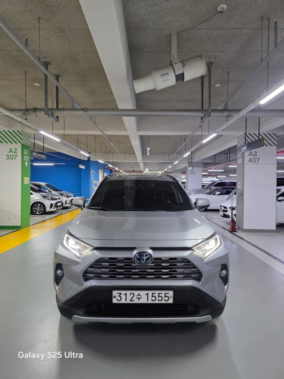 
								Toyota RAV4 Limited full									