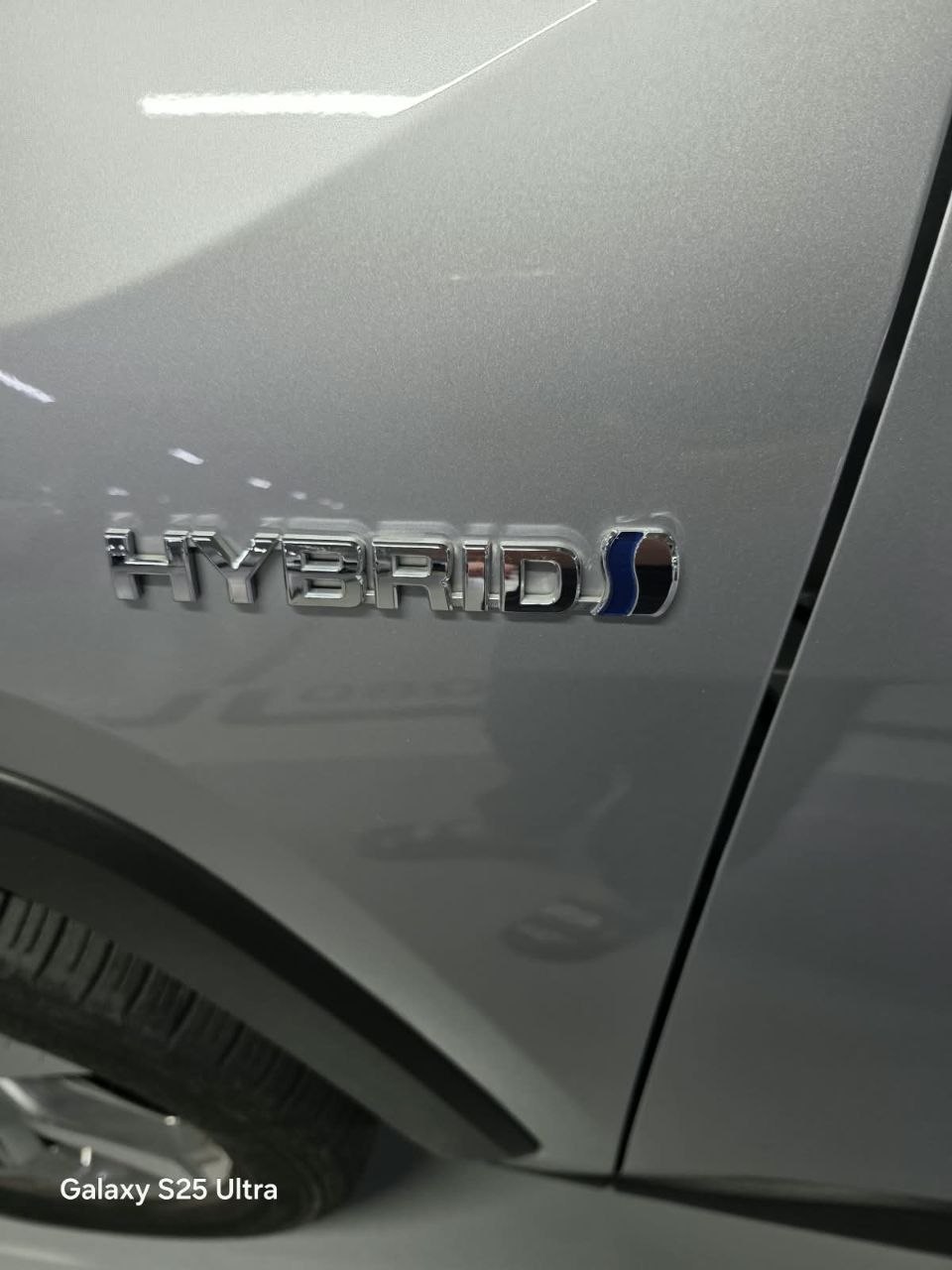 
								Toyota RAV4 Limited full									