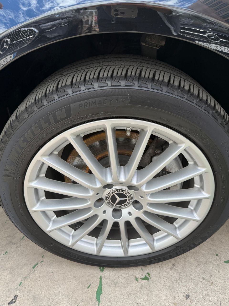 
								Mercedes-Benz E220d 4MATIC Exclusive full									
