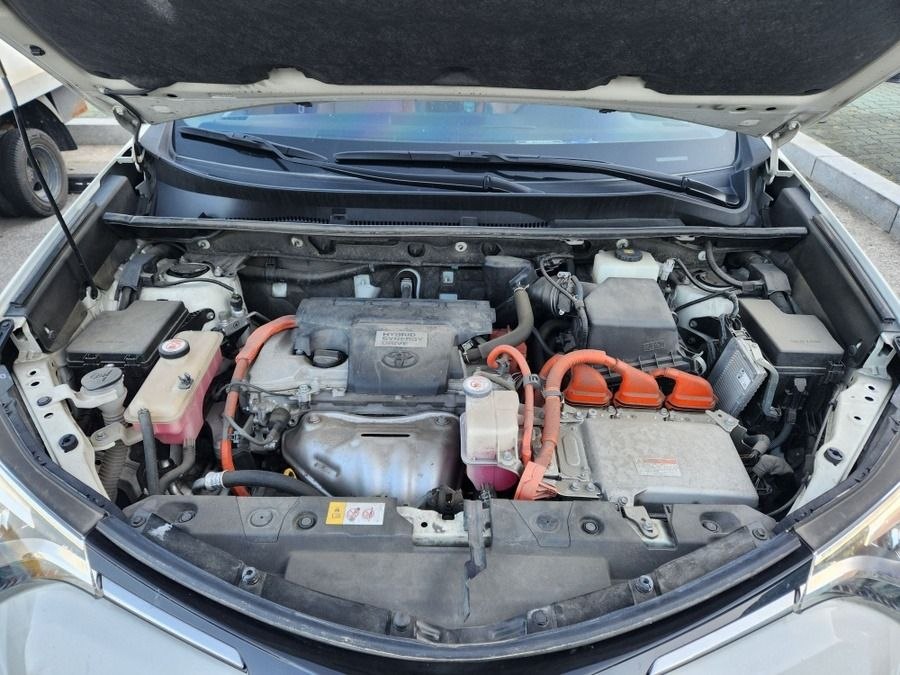 
								Toyota RAV4 Limited 4WD full									