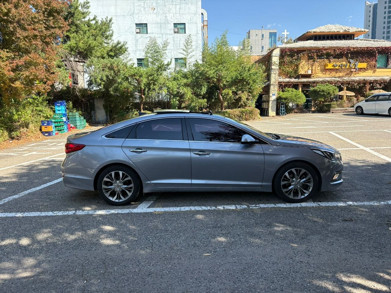 
								Hyundai Sonata LF full									