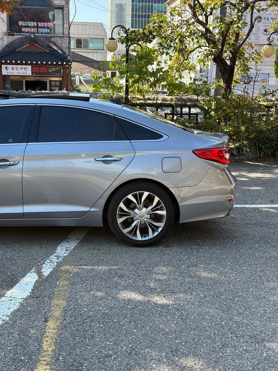 
								Hyundai Sonata LF full									
