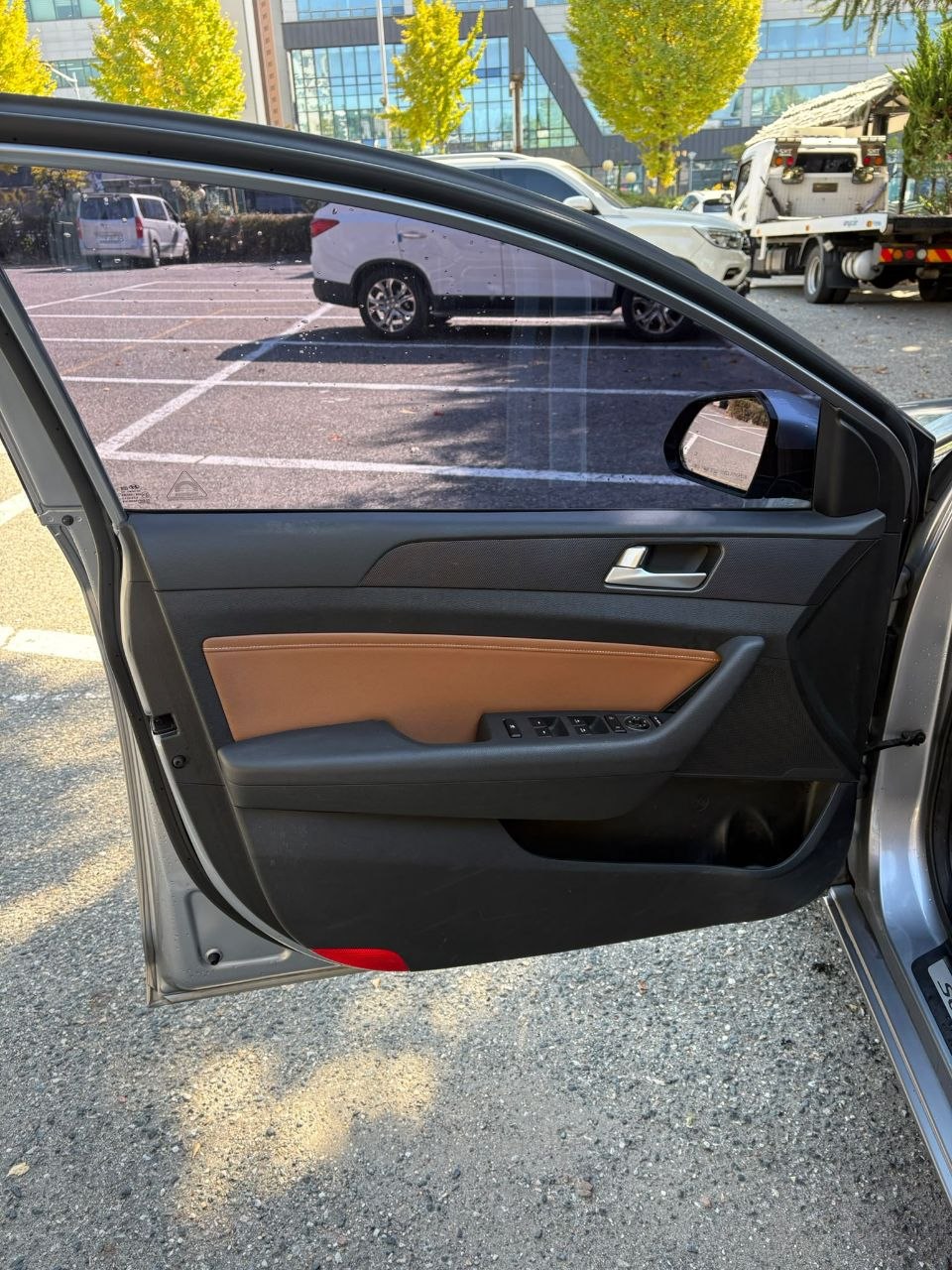 
								Hyundai Sonata LF full									