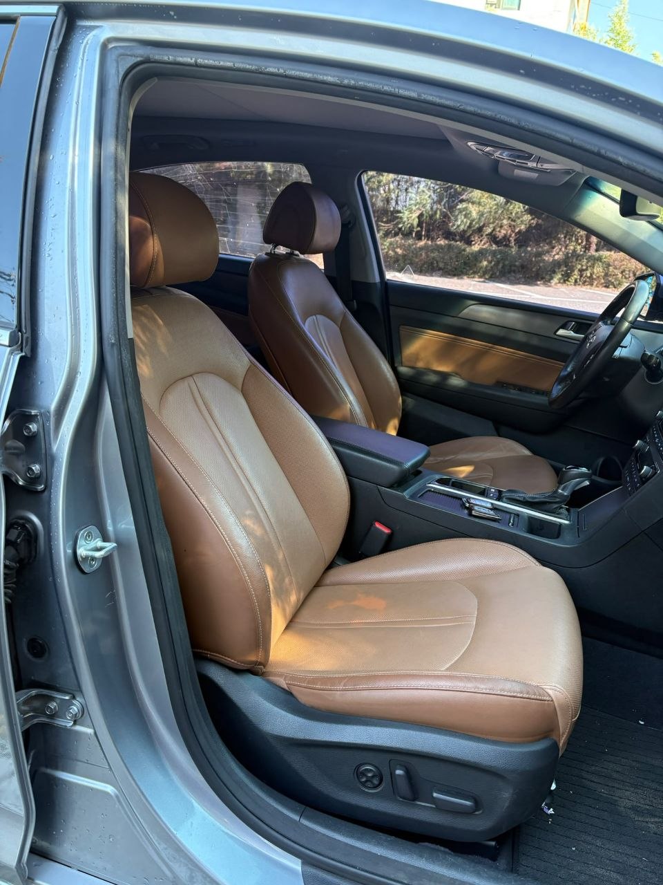 
								Hyundai Sonata LF full									