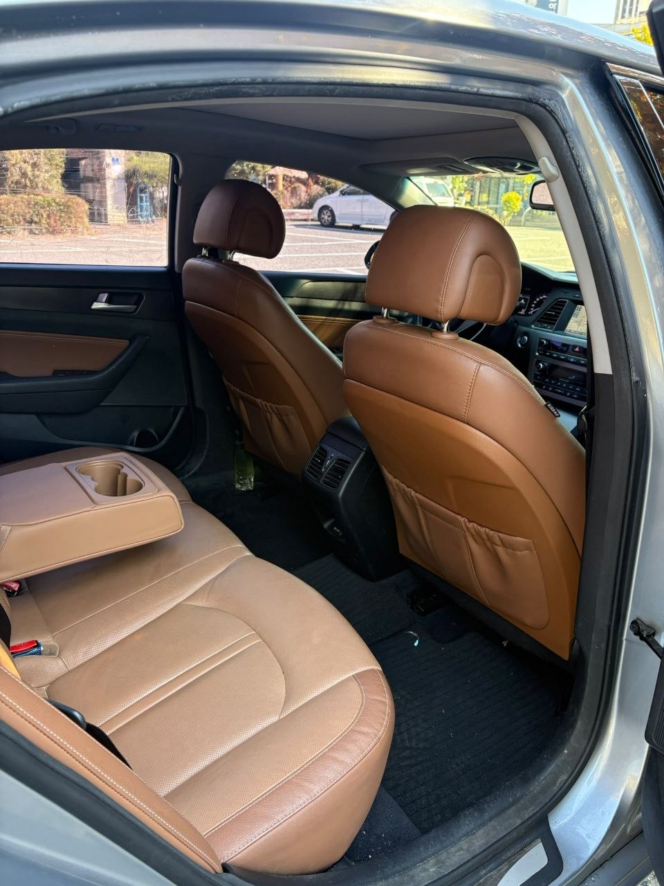 
								Hyundai Sonata LF full									