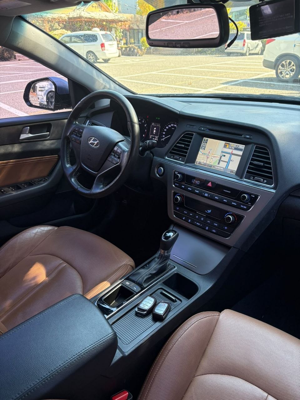 
								Hyundai Sonata LF full									