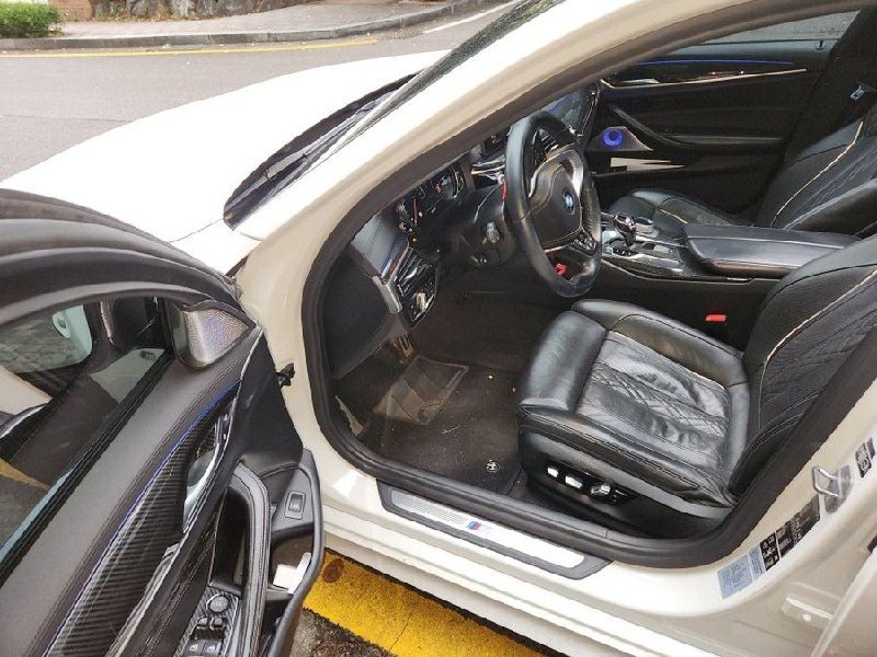 
								BMW 520d xDrive M Sport+ (G30) full									